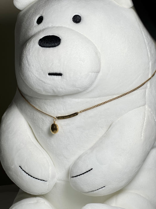 Has Smile Engraved Gold Pendant Necklace