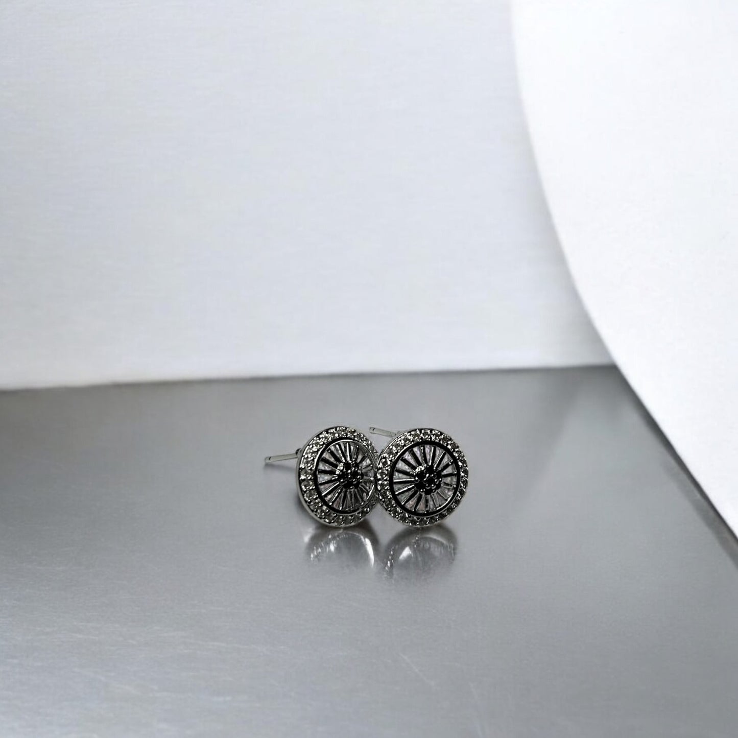 Black & White Stone - Silver Wheel Stud Earrings